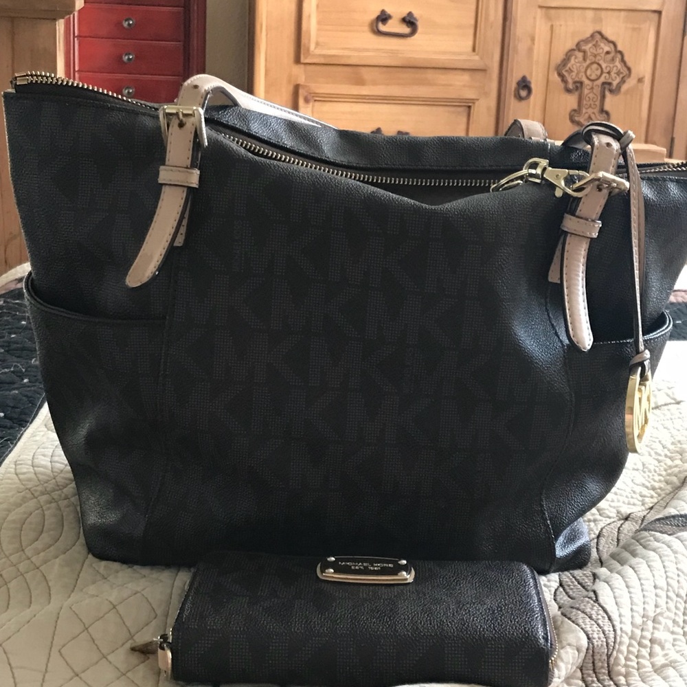Michael Kors purse and wallet